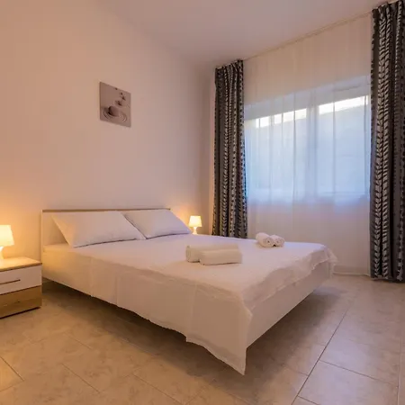 Apartment Duilo *